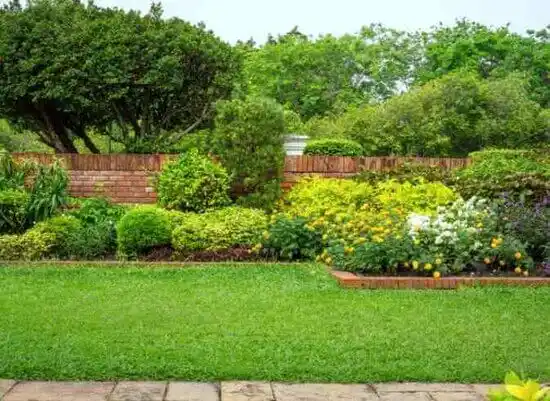 landscaping services Sumrall